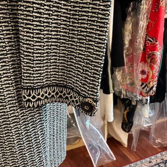 St. John Collection Tweed Pattern Black/White Size 4 Coat - Picture 5 of 9